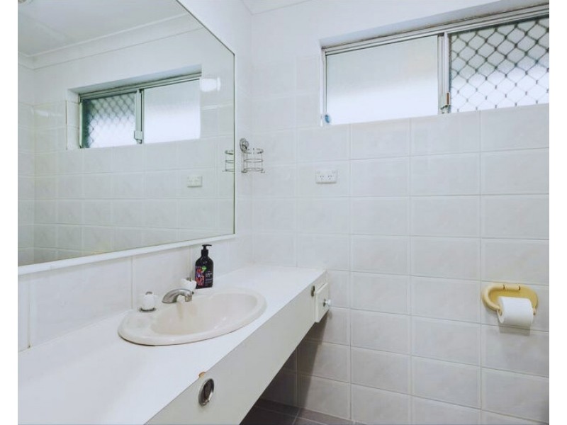 34 Heslop Road, Lesmurdie WA 6076