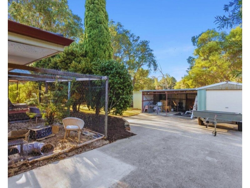 34 Heslop Road, Lesmurdie WA 6076