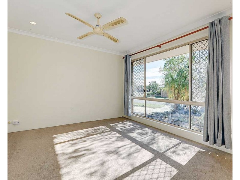 12 Kookaburra Way, Gosnells WA 6110