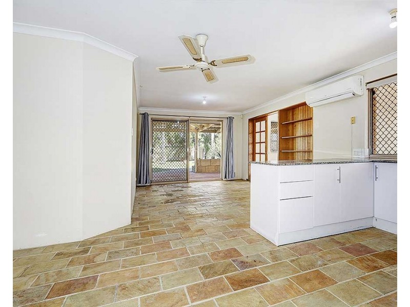 12 Kookaburra Way, Gosnells WA 6110