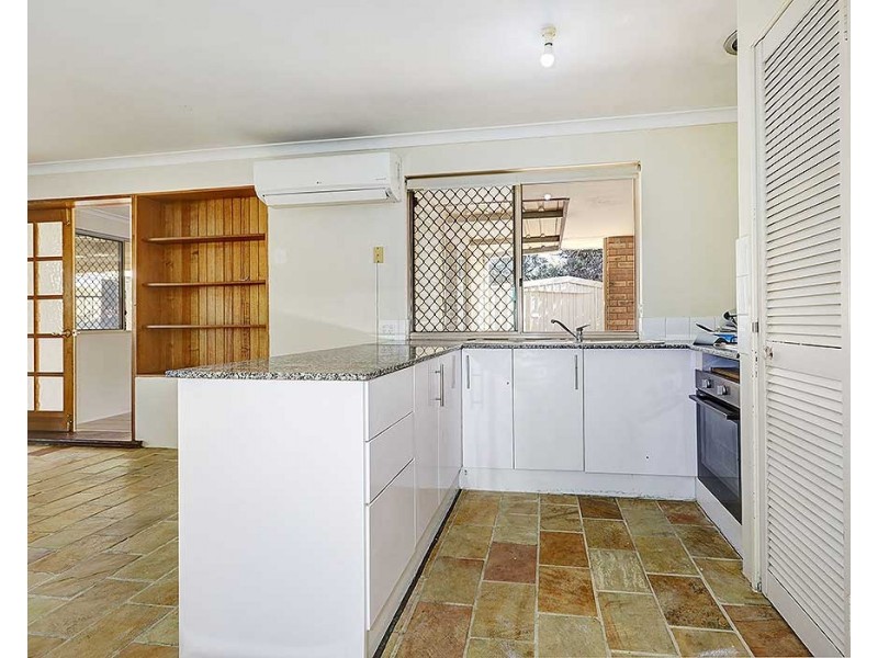 12 Kookaburra Way, Gosnells WA 6110