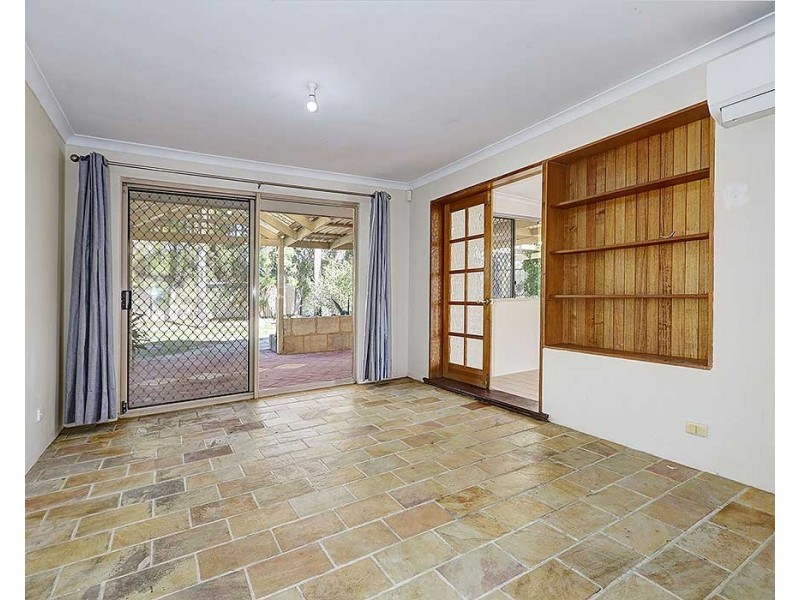 12 Kookaburra Way, Gosnells WA 6110