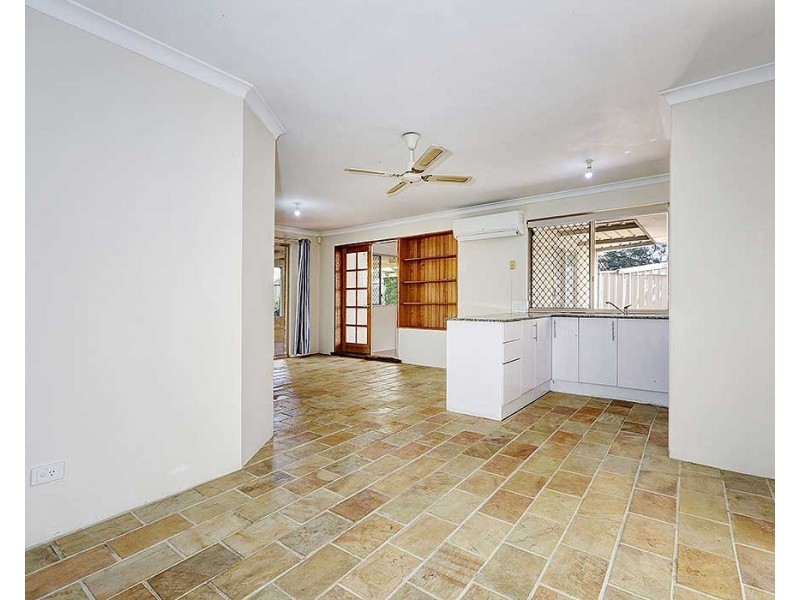 12 Kookaburra Way, Gosnells WA 6110