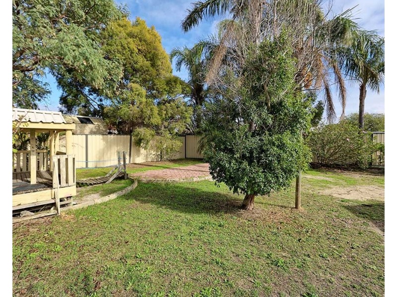 12 Kookaburra Way, Gosnells WA 6110