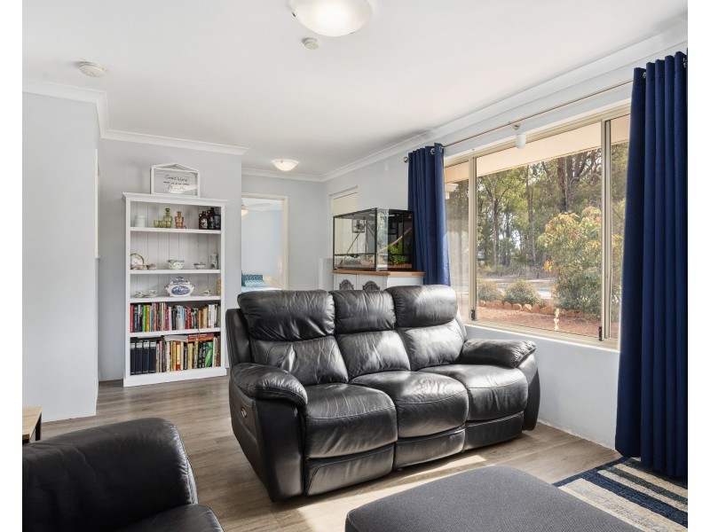 118 Stratton Boulevard, Stratton WA 6056