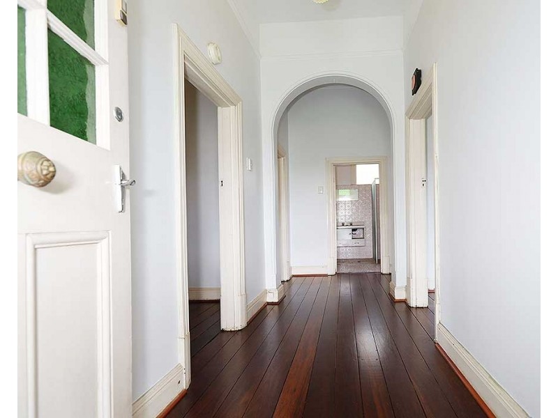 25 Kidman Avenue, South Guildford WA 6055