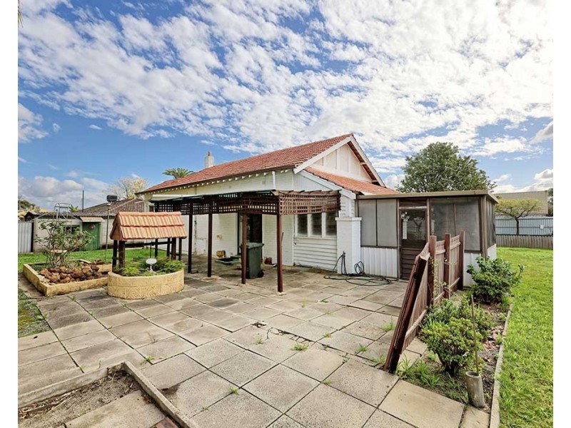 25 Kidman Avenue, South Guildford WA 6055