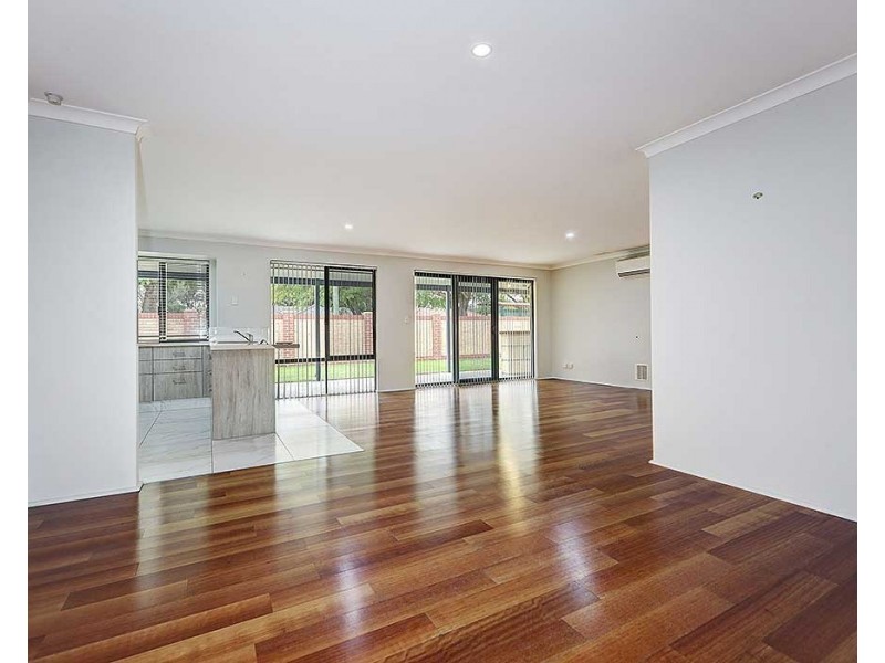 1 Myerson Crescent, Maida Vale WA 6057