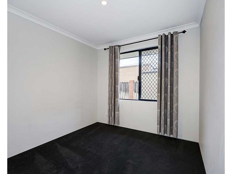 1 Myerson Crescent, Maida Vale WA 6057