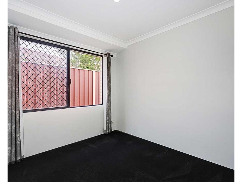 1 Myerson Crescent, Maida Vale WA 6057