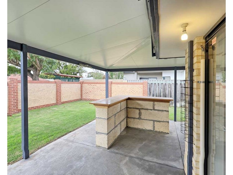1 Myerson Crescent, Maida Vale WA 6057