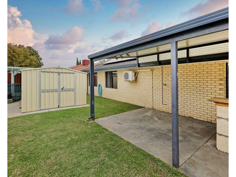 1 Myerson Crescent, Maida Vale WA 6057