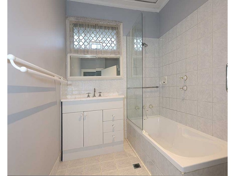 12 Tia Avenue, High Wycombe WA 6057