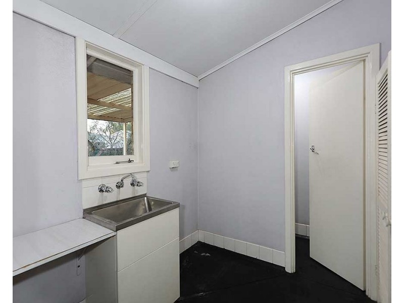 12 Tia Avenue, High Wycombe WA 6057