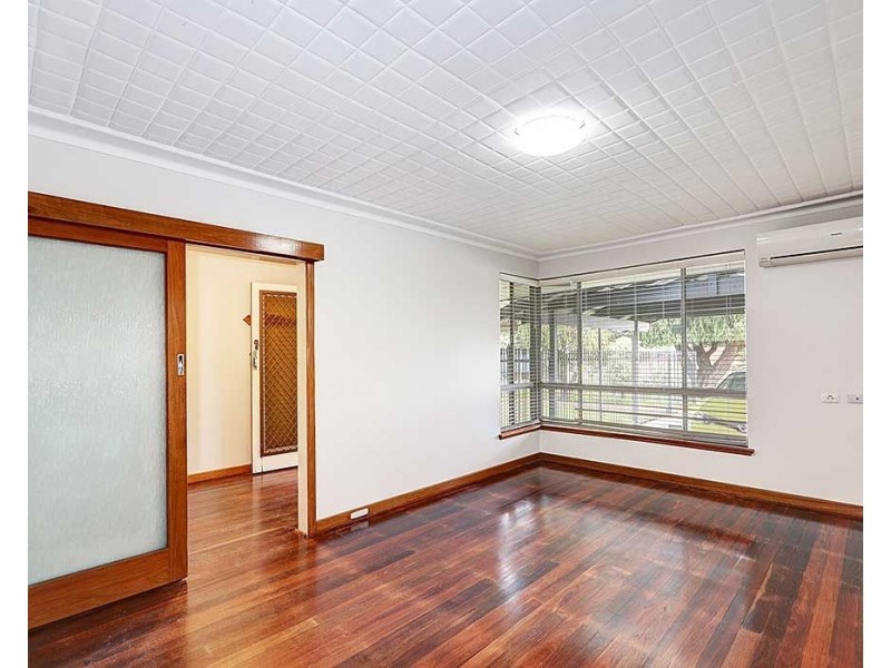 11 Hume Road, High Wycombe WA 6057