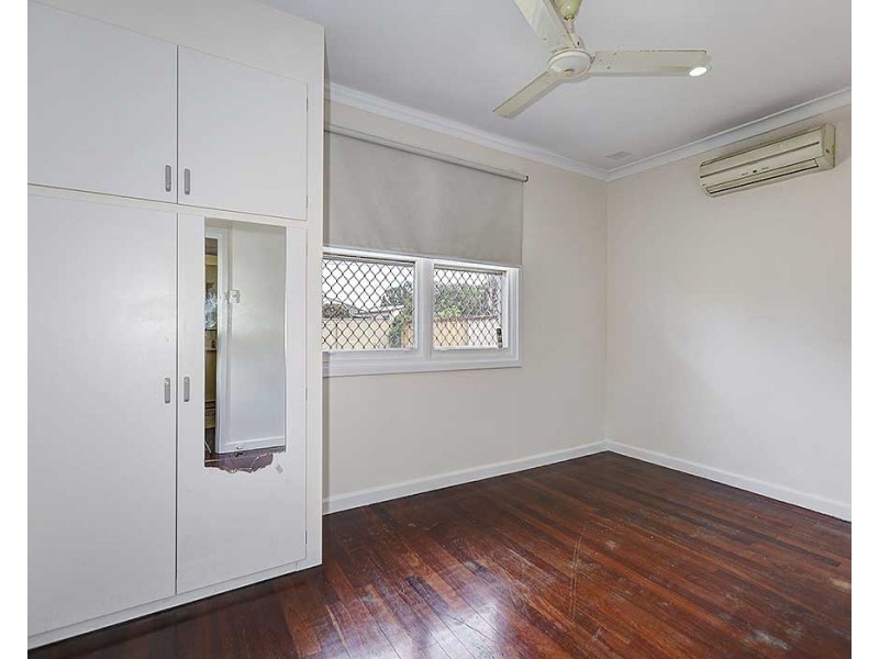 34 Hartfield Street, Queens Park WA 6107