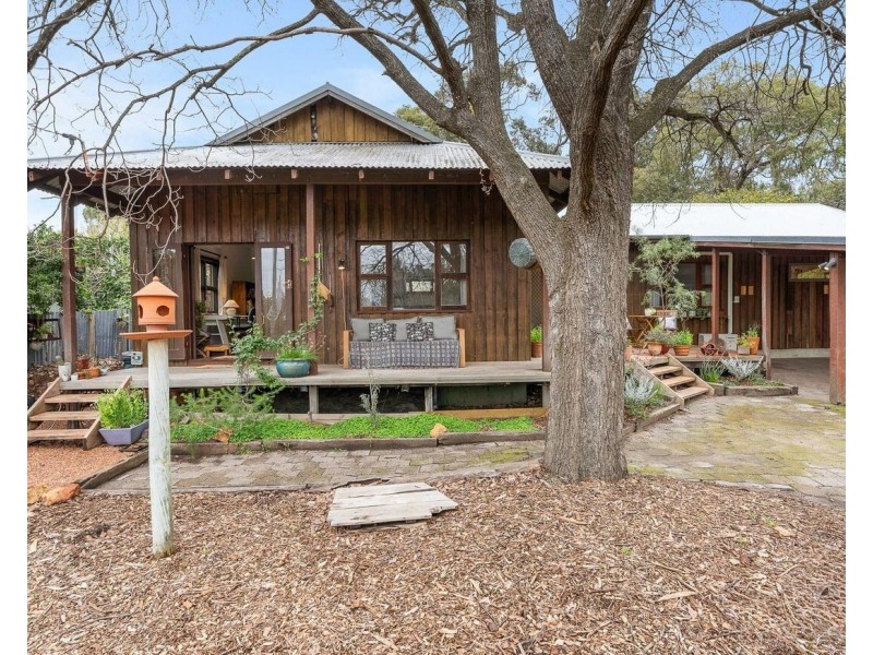 12 Longfellow Road, Gooseberry Hill WA 6076