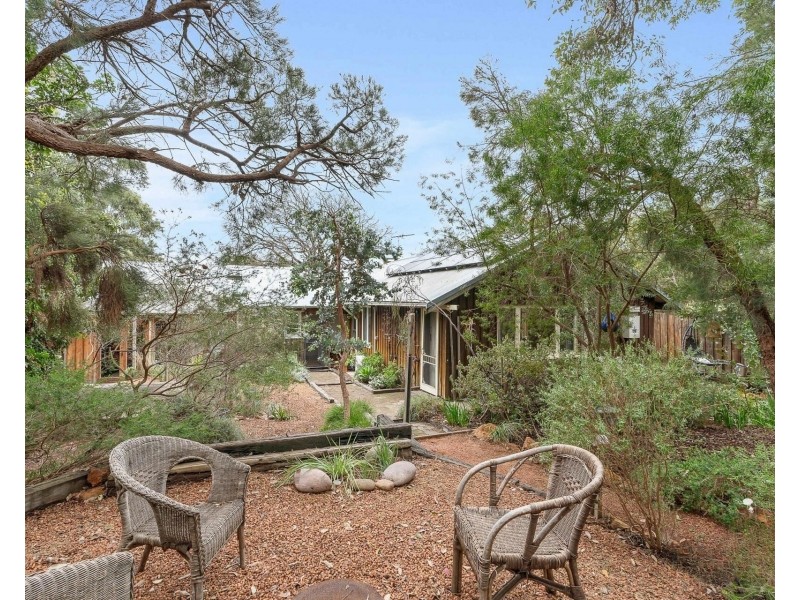 12 Longfellow Road, Gooseberry Hill WA 6076