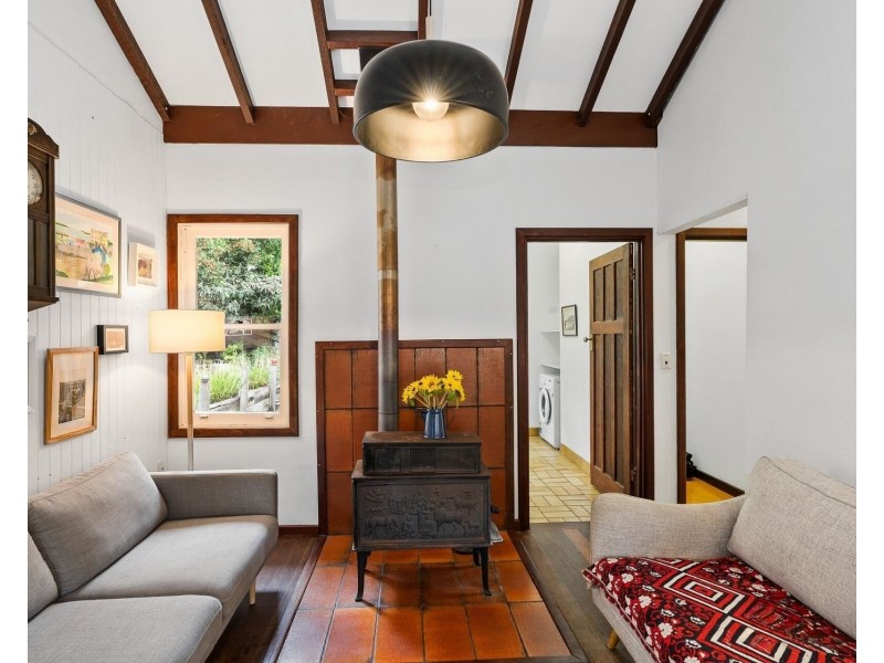 12 Longfellow Road, Gooseberry Hill WA 6076