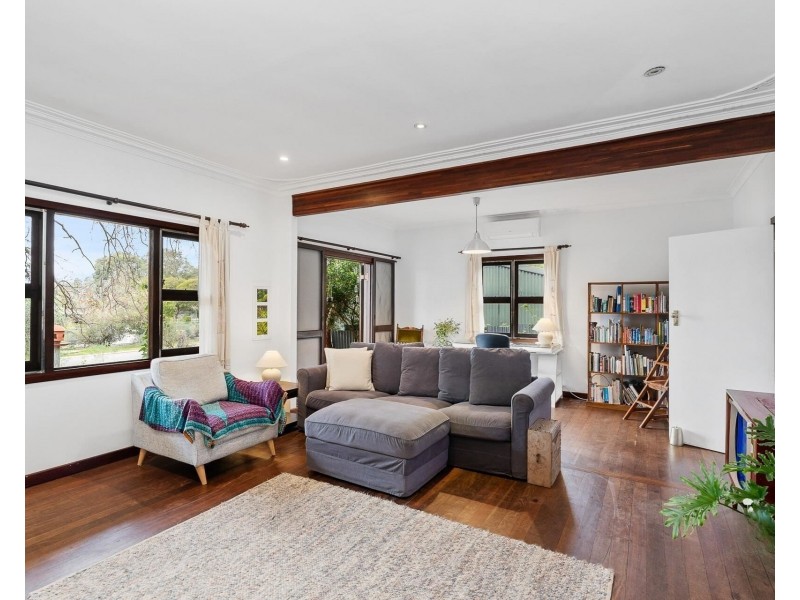 12 Longfellow Road, Gooseberry Hill WA 6076