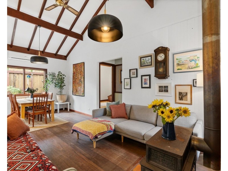 12 Longfellow Road, Gooseberry Hill WA 6076