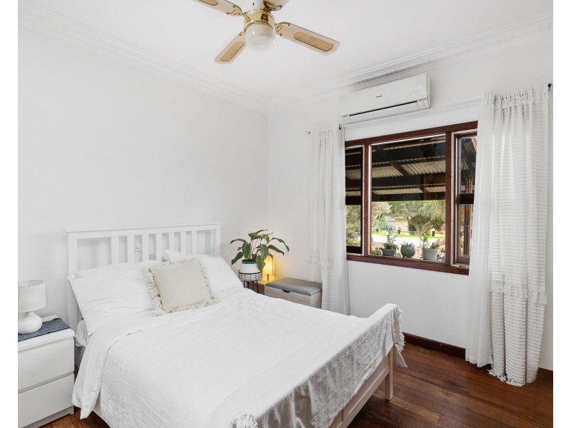 12 Longfellow Road, Gooseberry Hill WA 6076