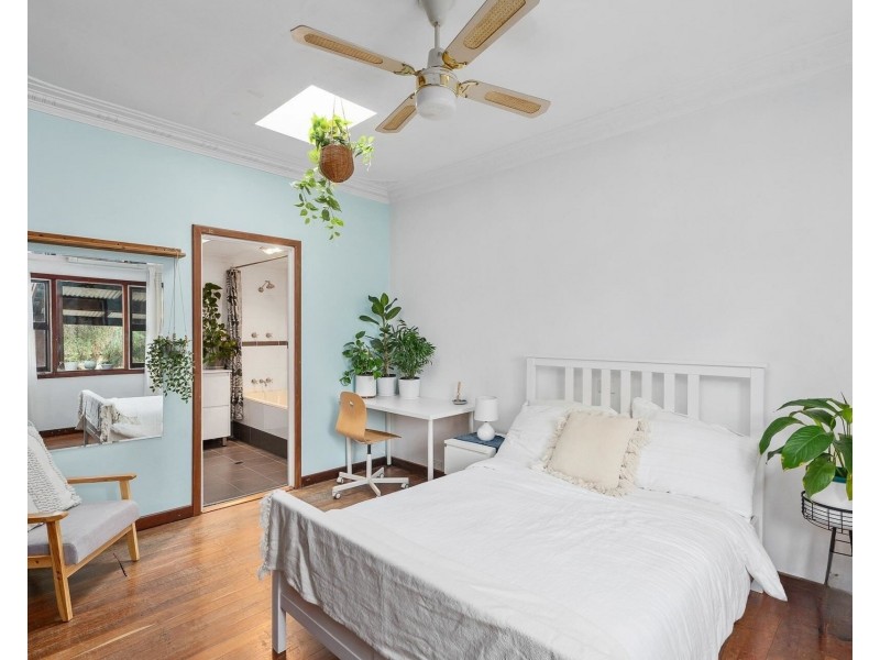 12 Longfellow Road, Gooseberry Hill WA 6076