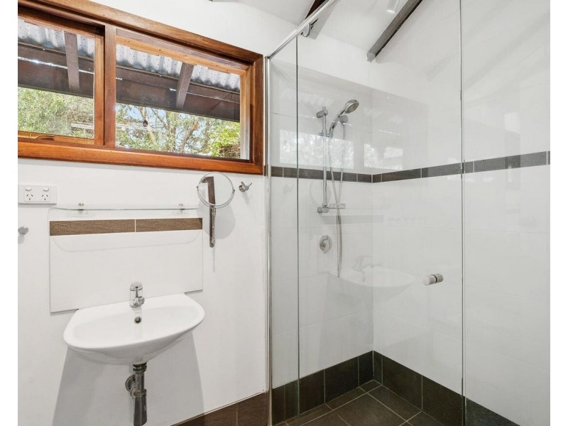 12 Longfellow Road, Gooseberry Hill WA 6076