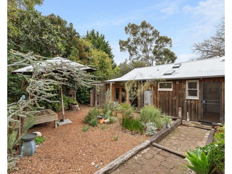 12 Longfellow Road, Gooseberry Hill WA 6076