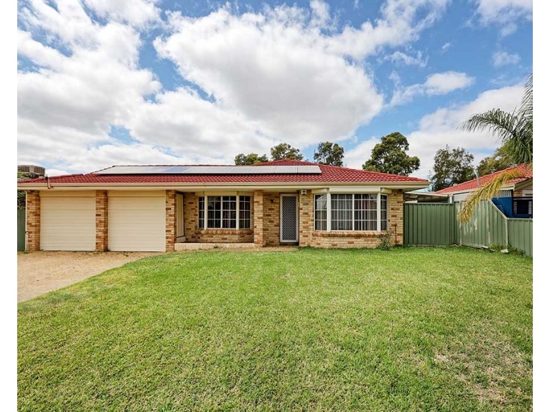 39 Kookaburra Crescent, High Wycombe WA 6057