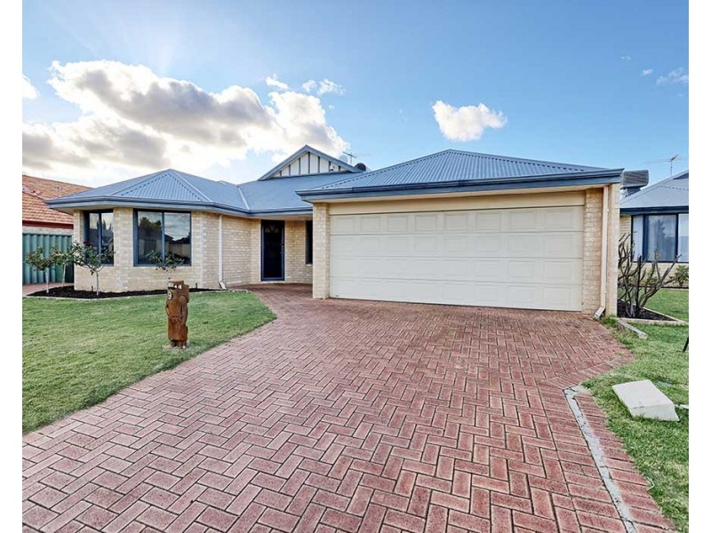 9 Fleet Circle, High Wycombe WA 6057