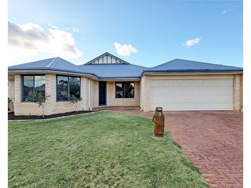 9 Fleet Circle, High Wycombe WA 6057