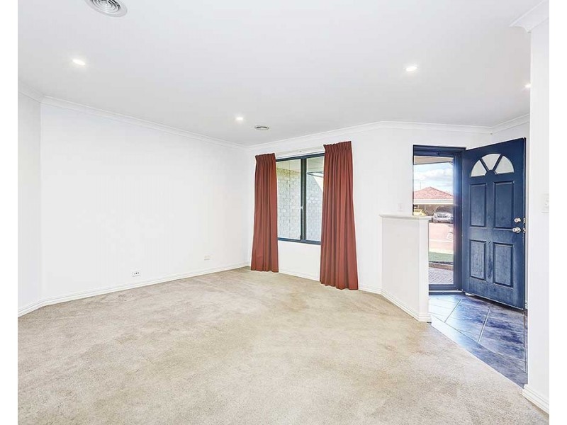 9 Fleet Circle, High Wycombe WA 6057