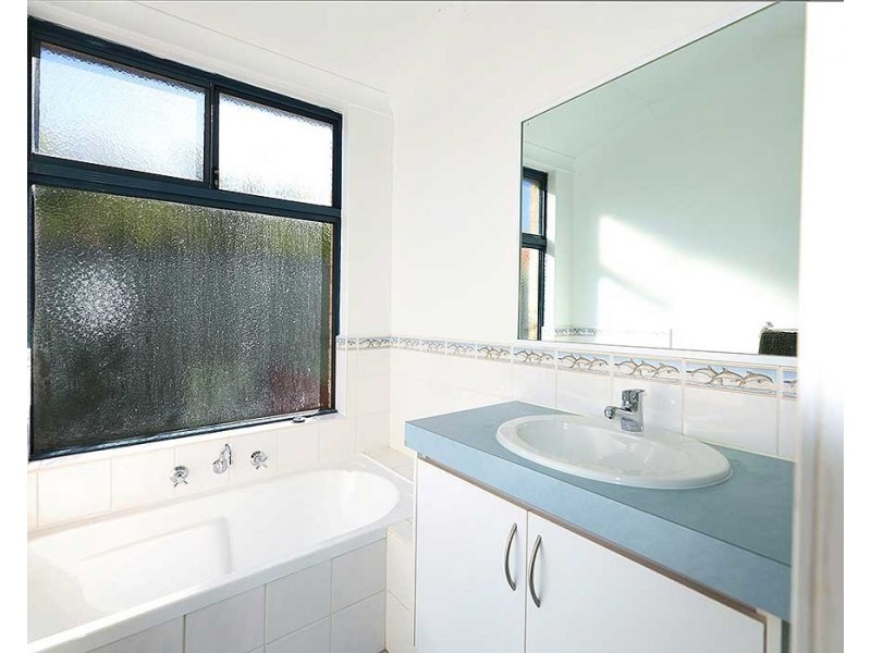 9 Fleet Circle, High Wycombe WA 6057