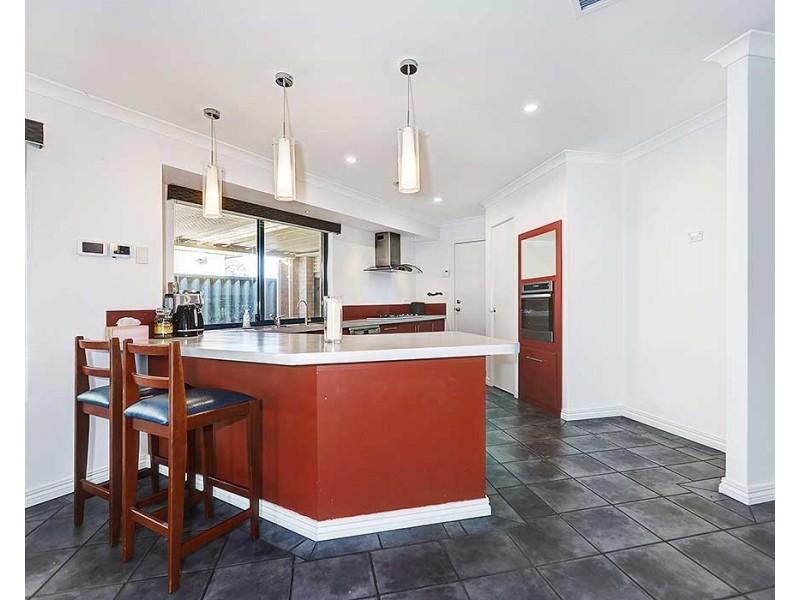 9 Fleet Circle, High Wycombe WA 6057