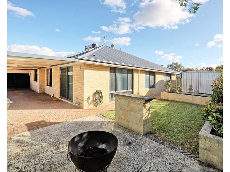 9 Fleet Circle, High Wycombe WA 6057