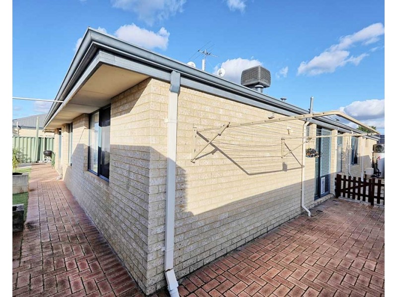 9 Fleet Circle, High Wycombe WA 6057