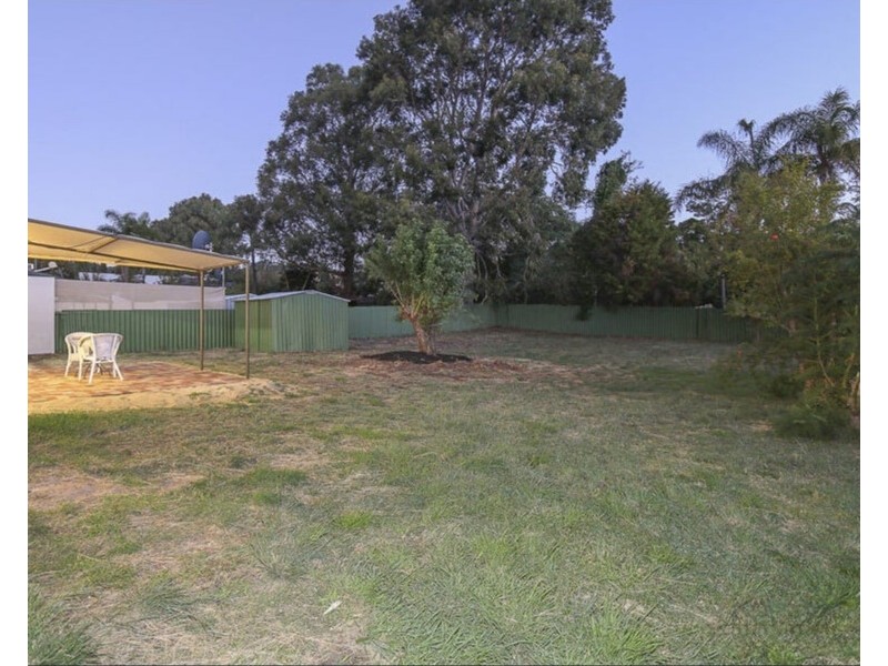 211A Kalamunda Road, Maida Vale WA 6057