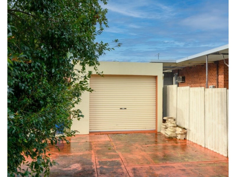 10 Hume Court, Parmelia WA 6167