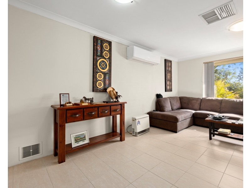 1 Galena Court, High Wycombe WA 6057