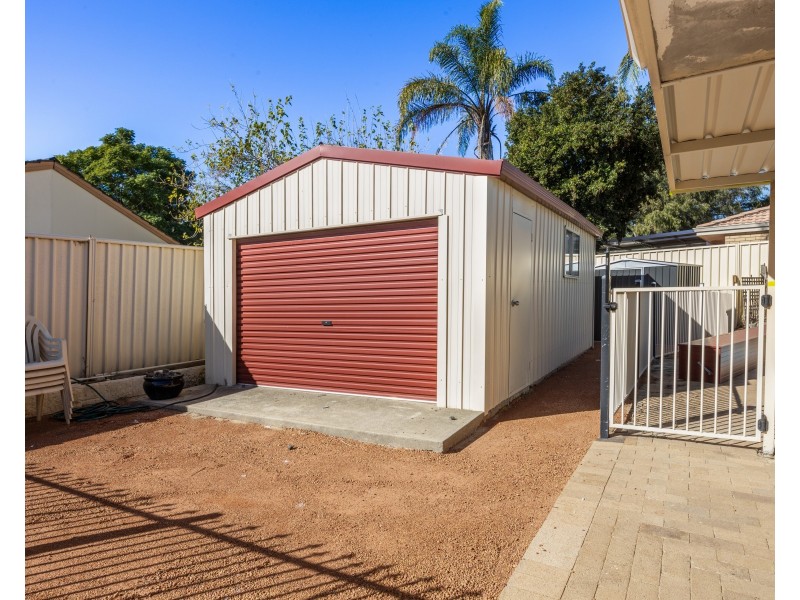 1 Galena Court, High Wycombe WA 6057