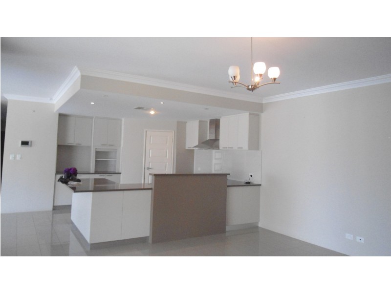 24 Clearwater Drive, Southern River WA 6110