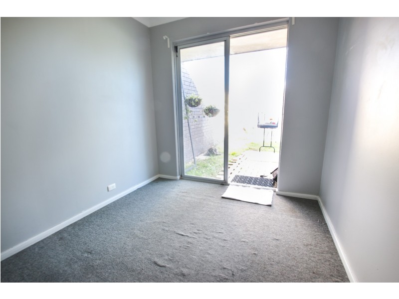 12B Burrowa St, Armadale WA 6112