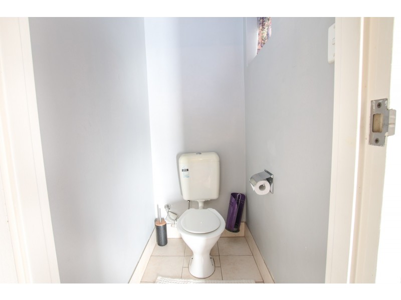 12B Burrowa St, Armadale WA 6112