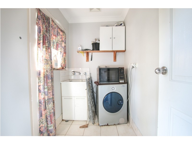 12B Burrowa St, Armadale WA 6112