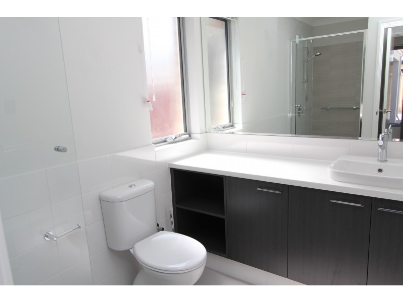 6A Mawson Close, Seville Grove WA 6112