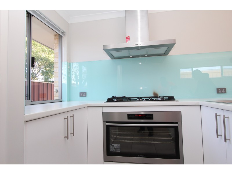 6A Mawson Close, Seville Grove WA 6112