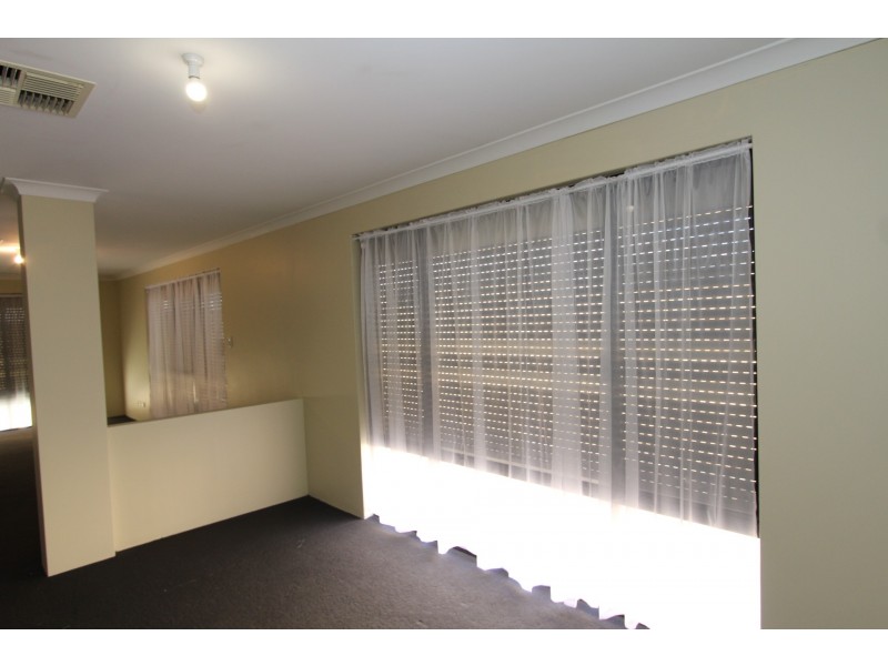 6A Mawson Close, Seville Grove WA 6112