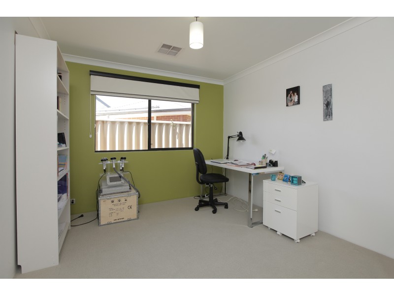 5 Elemi Bend, Atwell WA 6164