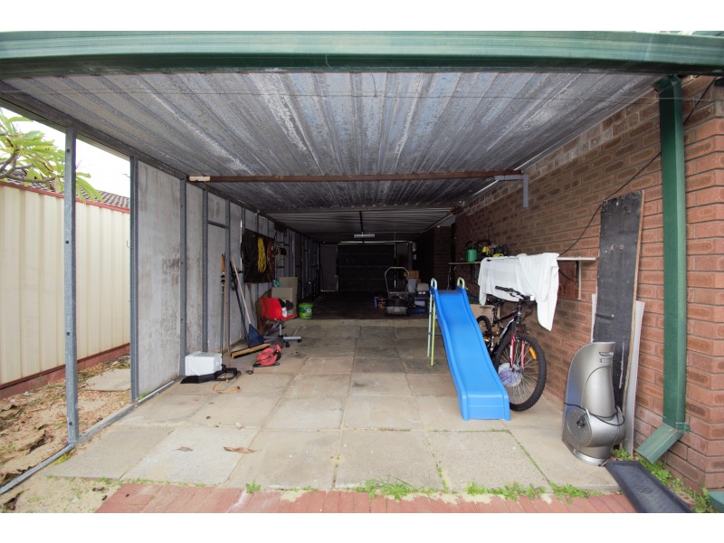 12 Sovereign Place, Forrestfield WA 6058